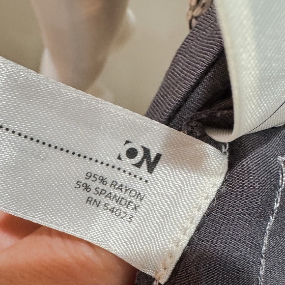 Old Navy gray sequin shift dress ❤️ - Picture 8 of 8